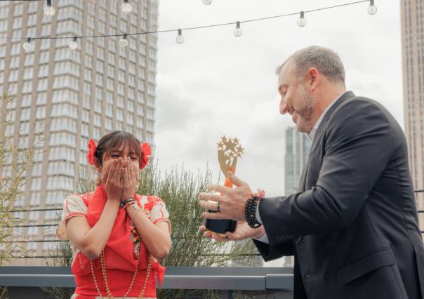 Ángela Olazarán es reconocida como ¡la mejor estudiante del mundo!