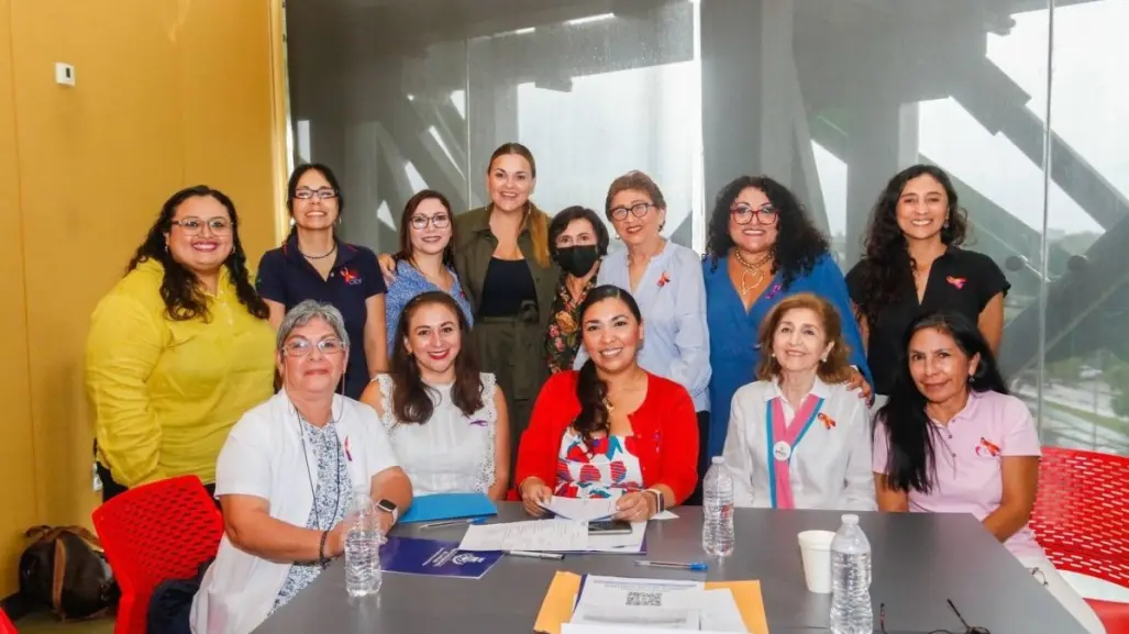 Cecilia Patrón, visita Centro de atención para mujeres en situación de violencia