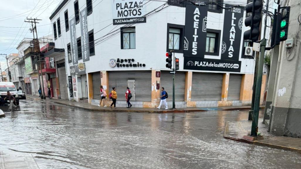 Helene deja lluvias fuertes a su paso por Yucatán