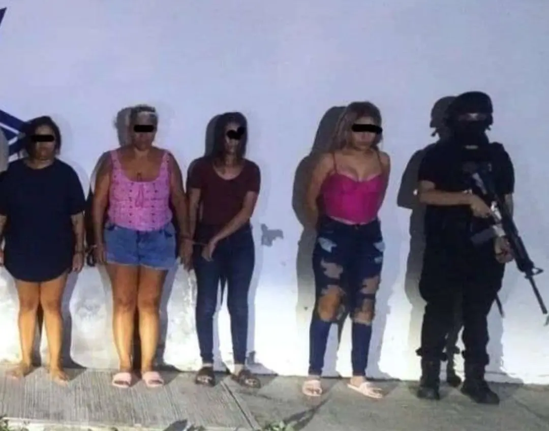 Cuatro mujeres implicadas tras ser detenidas. Foto: Policía de Cadereyta.