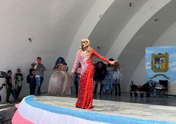 Drag Queens protestan en San Nicolás contra Ley Anti-Drag y Trans