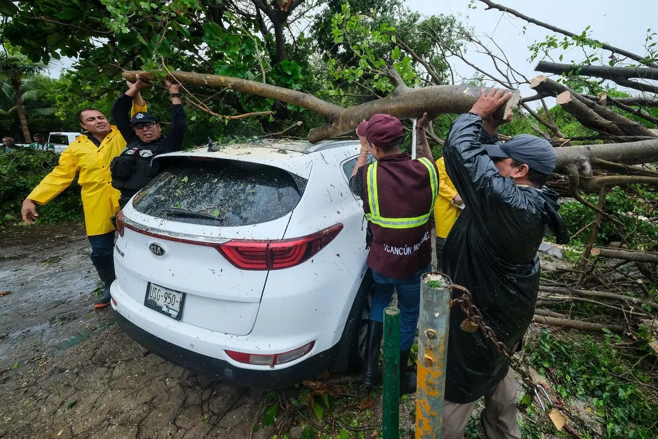 Helene provocó lluvias muy fuertes y puntuales torrenciales en Yucatán y Quintana Roo. Foto: X | Mara Lezama.