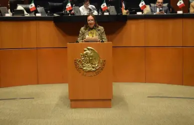 Lucía Trasviña resulta herida tras explosión de petardo lanzado por normalistas