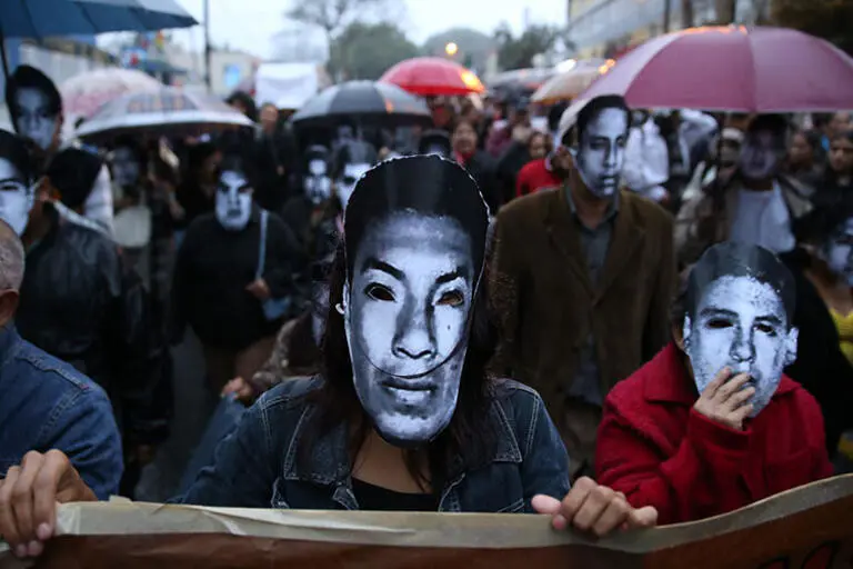 Ha pasado una década desde la desaparición de 43 estudiantes de Ayotzinapa. Foto: Montecruz Foto.