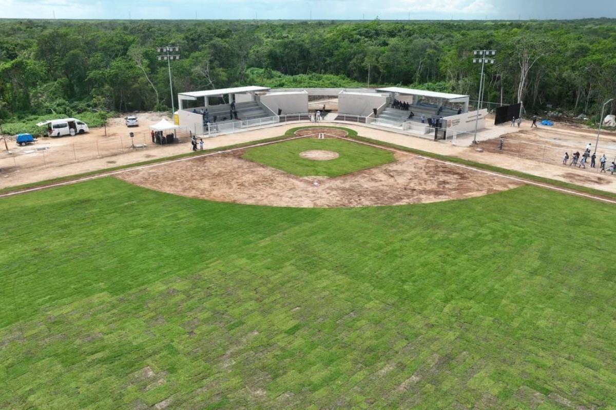 Campo de Sóftbol de las Amazonas de Yaxunah Foto: X(Twitter) @MauVila