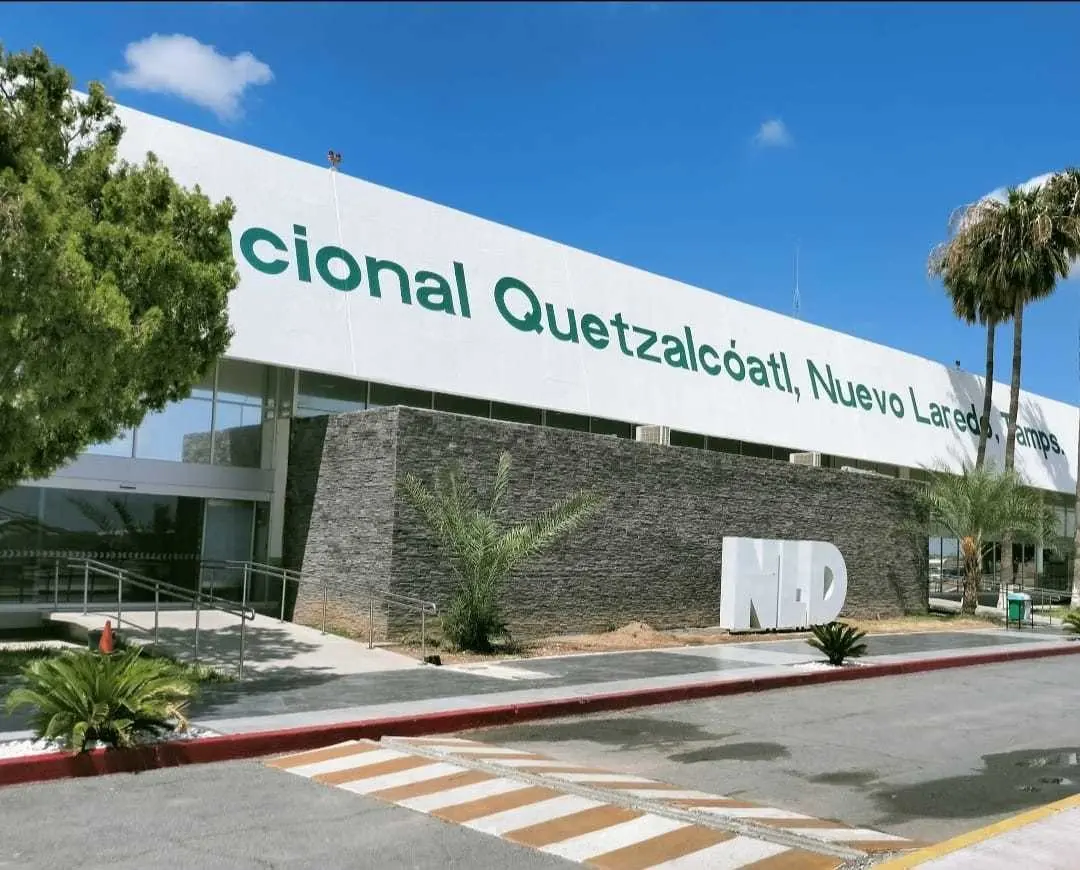 El Aeropuerto Internacional Quetzalcóatl de Nuevo Laredo, Tamaulipas, celebra sus 52 años de servicio con una operación constante de aproximadamente tres vuelos comerciales diarios. Foto: Redes sociales