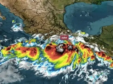 La tormenta tropical John en las costas de los estados del Oceano Pacífico en México. Foto: Conagua.