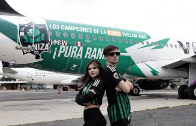 La Raniza FC presenta su avión con volaris tras Ser Campeón de la Kings League