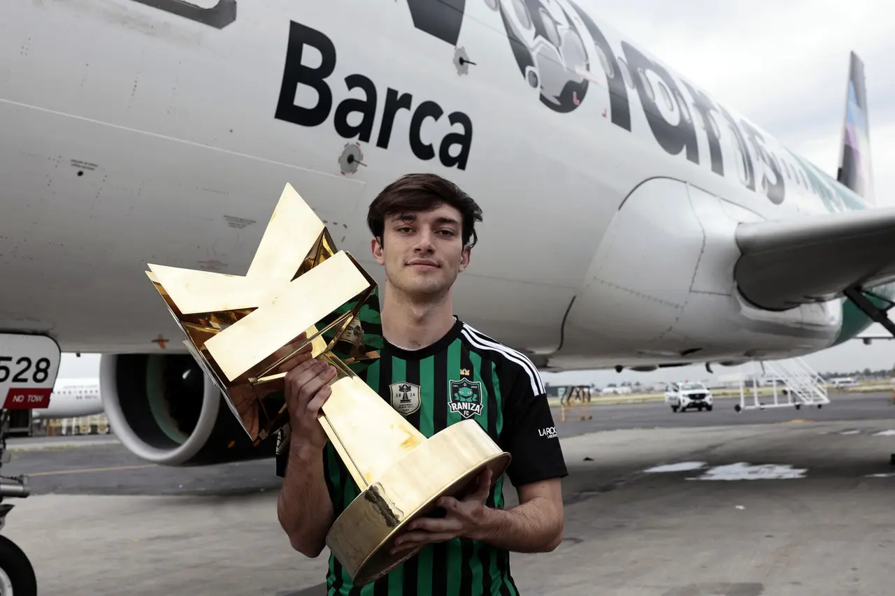 La Raniza FC y Volaris presentan el primer avión de la Kings League Américas
