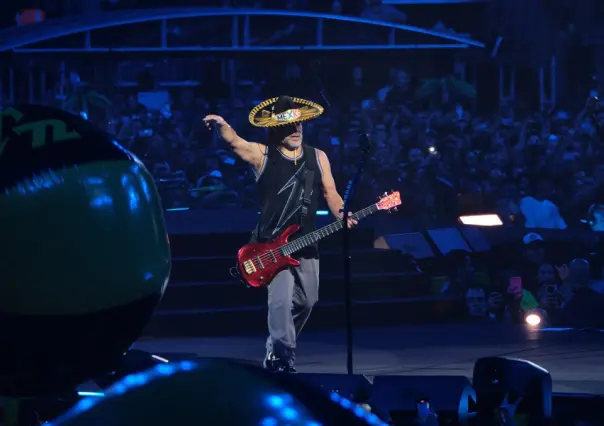 VIDEO: Metallica emociona a fans mexicanos con éxito de El Tri