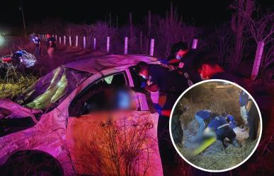 Tres personas heridas en volcadura en la carretera San Pedro - Todos Santos