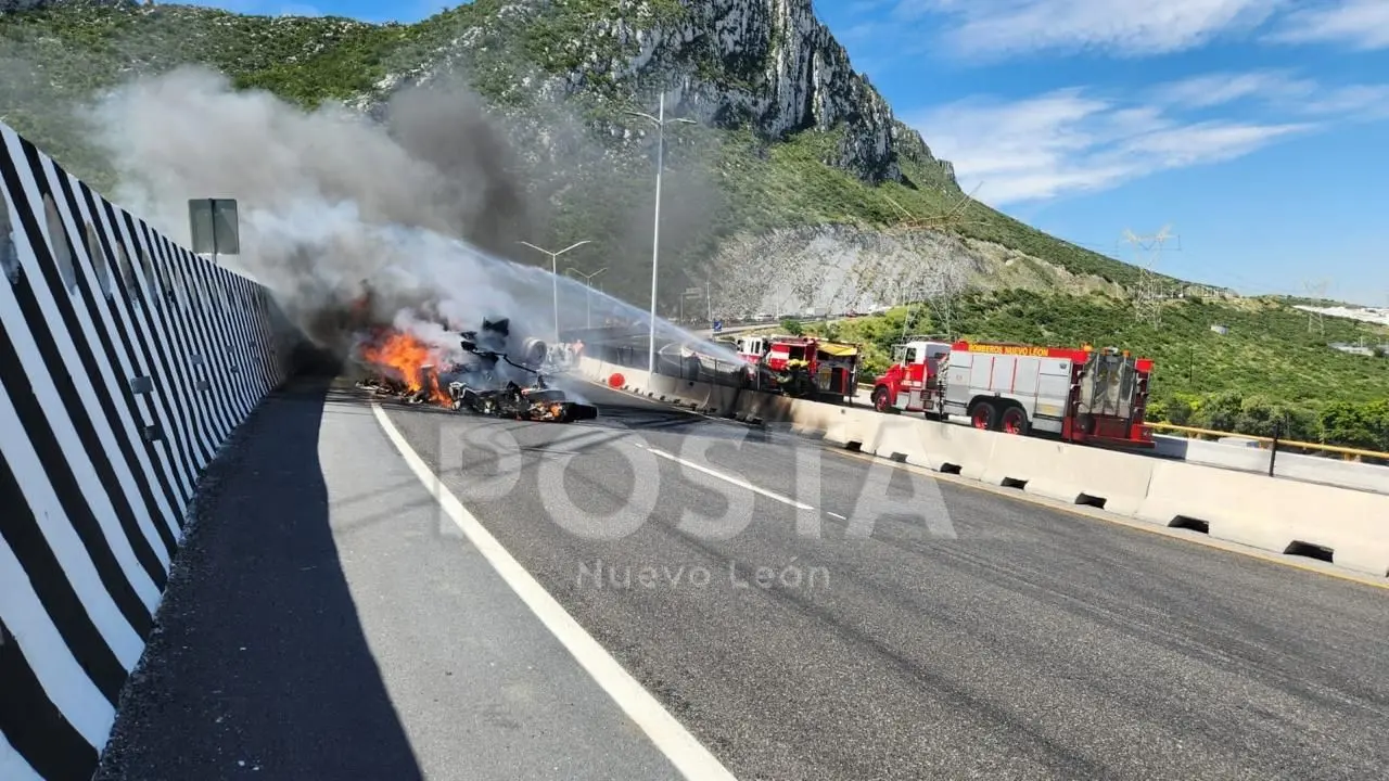 Accidente en la Saltillo-Monterrey. Foto de Posta NL.