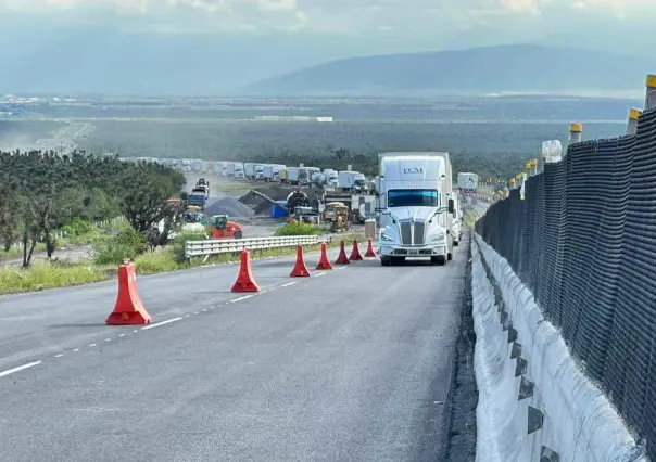 Ocasiona problemas viales la reparación de autopista Nuevo Laredo-Monterrey