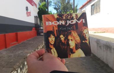 El callejón de San Antonio y la foto de Bon Jovi