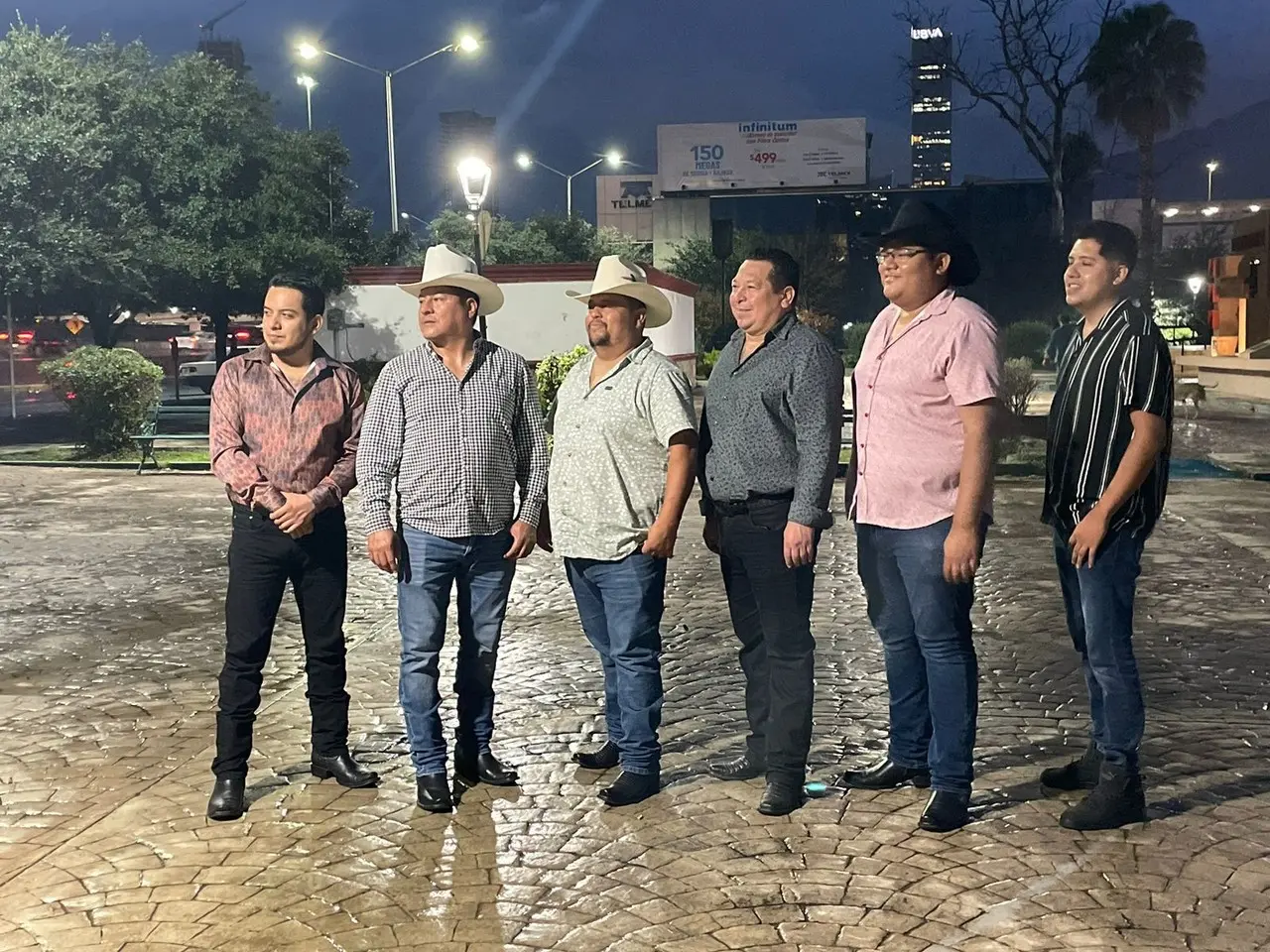 - Grupo La Guerra Consentidos Norteño Banda es el resultado de la unión de dos exitosos grupos musicales. Foto. Especial