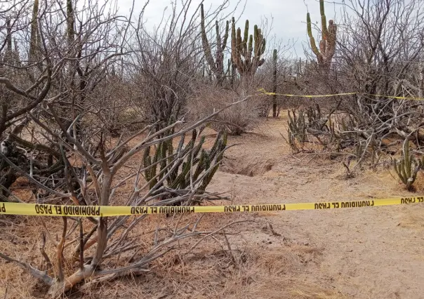 Localizan fosas clandestinas en brecha hacia San Juan de la Costa