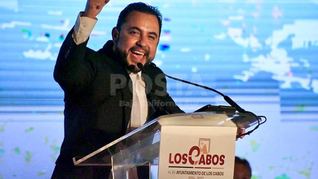 Christian Agúndez Gómez protesta como alcalde de Los Cabos