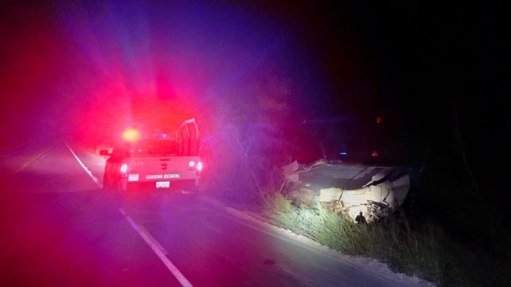 Localizan tráiler volcado en el libramiento San Fernando