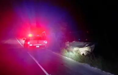 Localizan tráiler volcado en el libramiento San Fernando