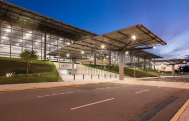 Aeropuerto de Acapulco limitado a vuelos de emergencia tras paso de John