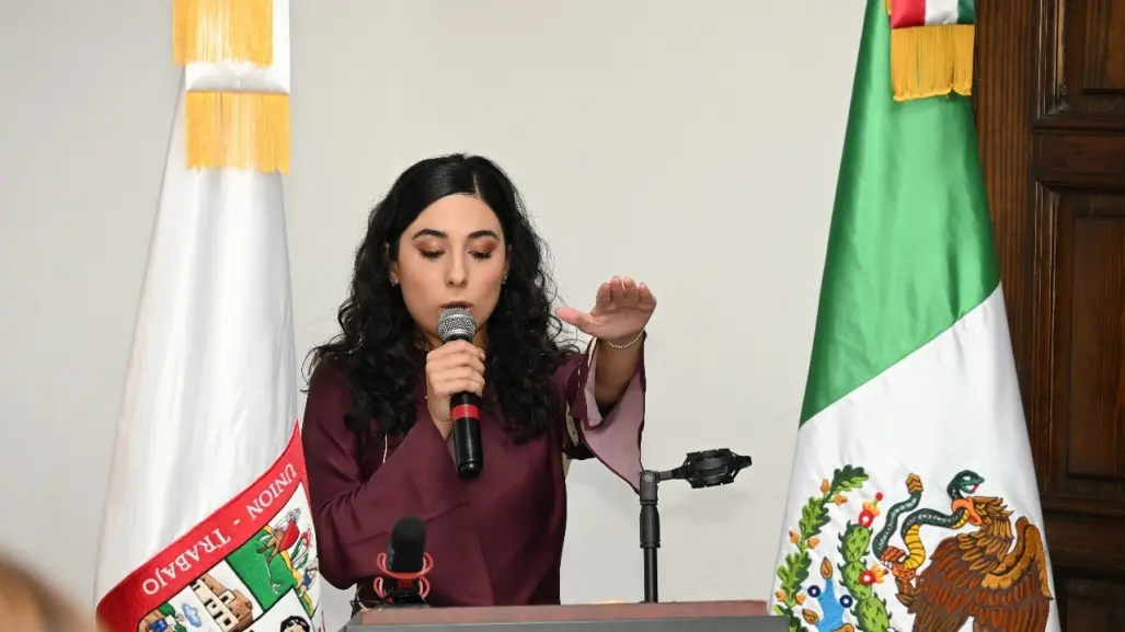 Elva Deyanira Martínez asume alcaldía de Zuazua, Nuevo León