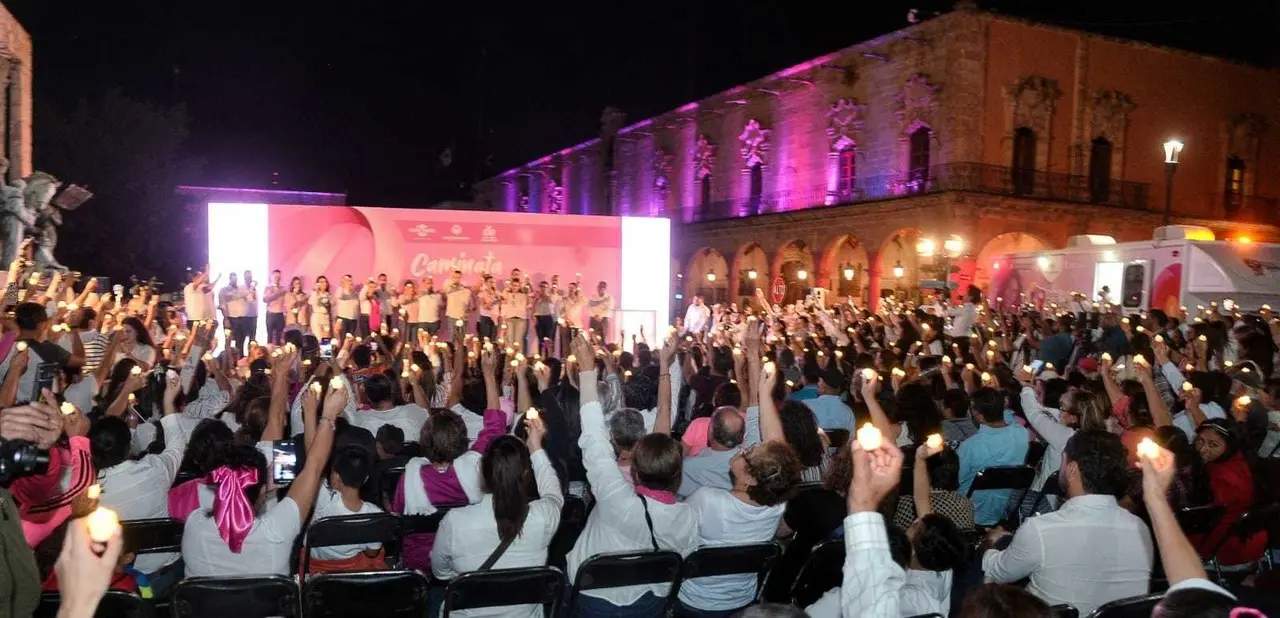 Más de cinco mil personas participaron en la Caminata de la Esperanza