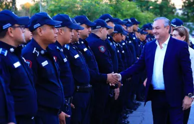 La promesa de Héctor García a los policías de Guadalupe