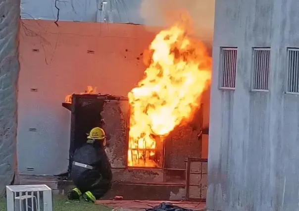 Arde transformador al interior de la UAT Tampico