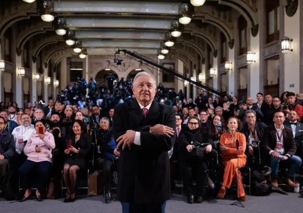 AMLO critica a Calderón, Fox y Loret de Mola en su última mañanera