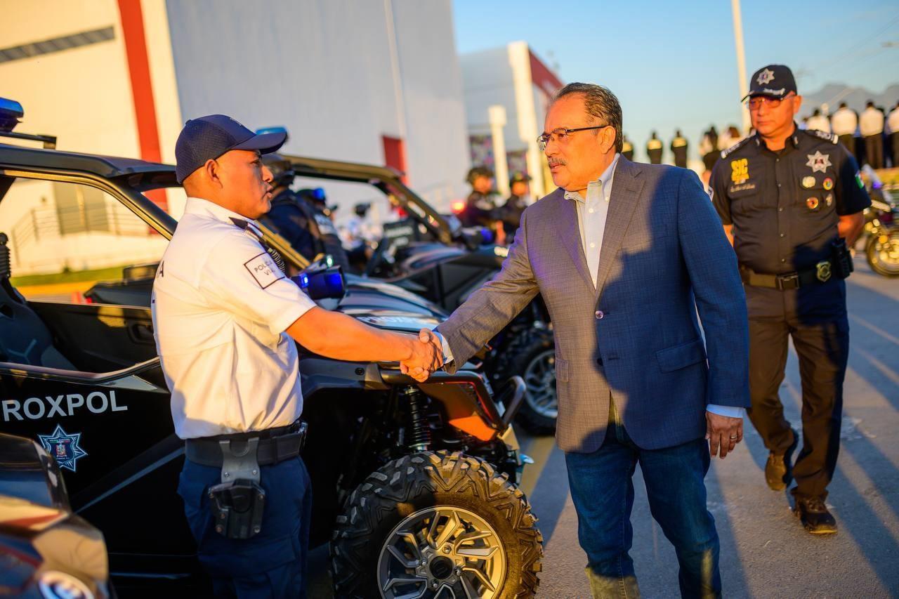 Andrés Mijes Llovera, arrancó esta mañana su nuevo mandato, realizando el primer pase de lista. Foto. Gobierno de Escobedo