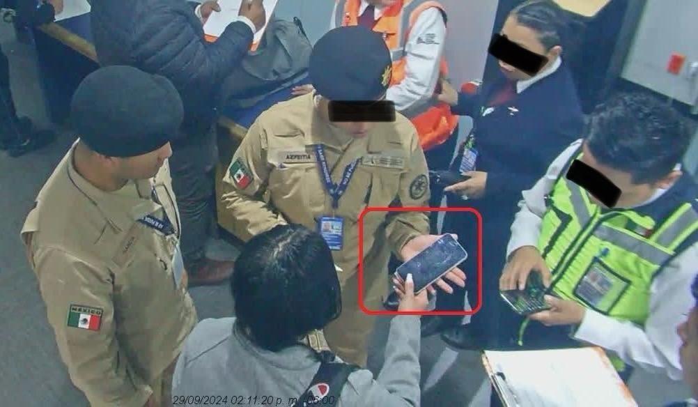 AICM recupera celular olvidado en la Terminal 2 gracias a rápida intervención
