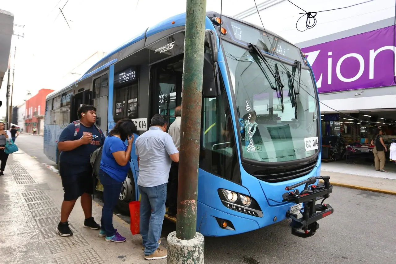 Ante la ceremonia de protesta del Gobernador electo Joaquín Díaz Mena, el servicio de transporte ampliará su servicio.- Foto ilustrativa