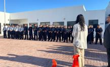 Elva Deyanira Martínez presenta equipo de seguridad en General Zuazua