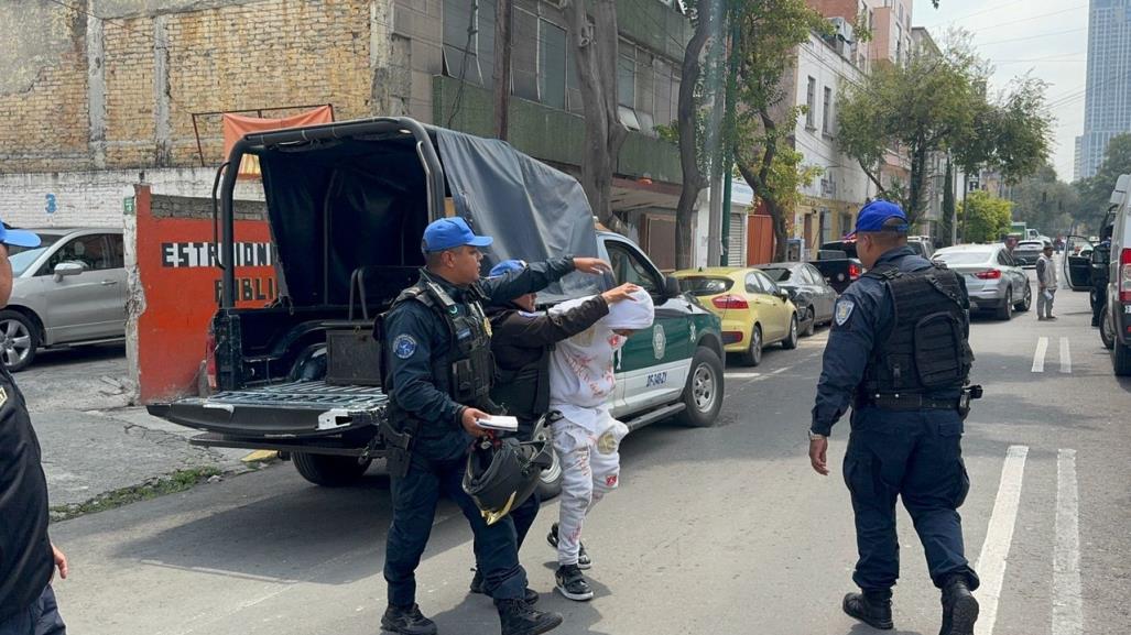 Asaltan joyería en el Centro, policías detienen a uno en La Roma