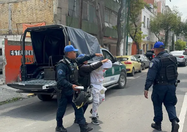 Asaltan joyería en el Centro, policías detienen a uno en La Roma