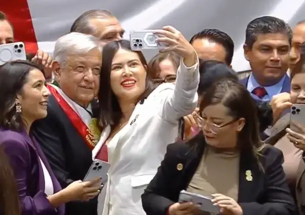 Reciben como rockstar a AMLO en toma de protesta de Claudia Sheinbaum