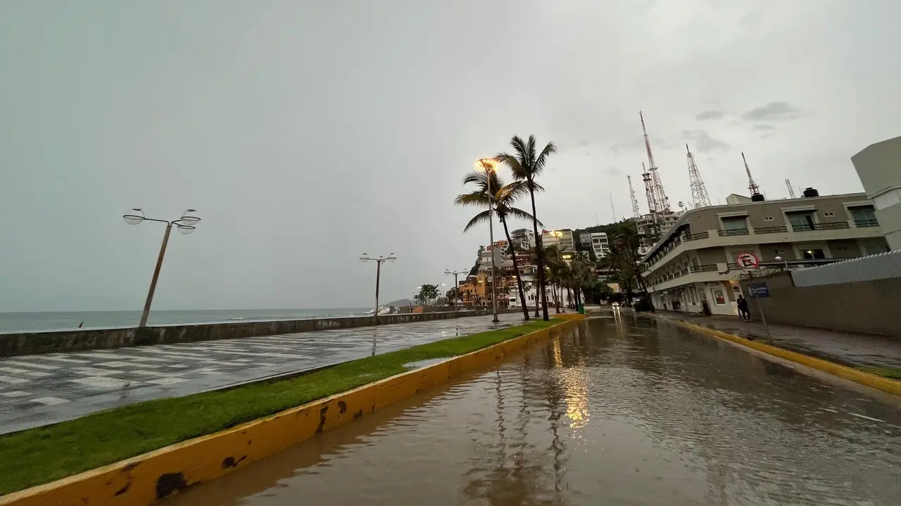 El puerto turístico y dos veces heroico de Mazatlán, lució vacío durante este Mega Puente. Fotos: Cortesía.