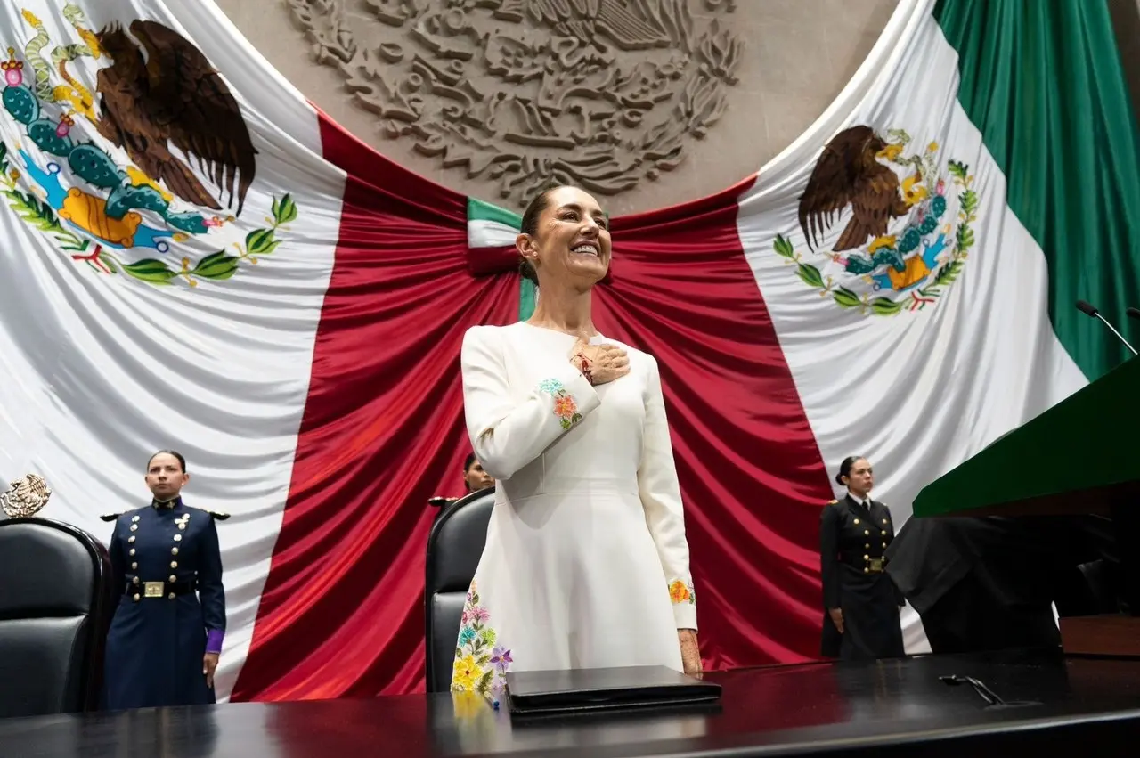 Asume Claudia Sheinbaum la presidencia y promete continuidad en programas social