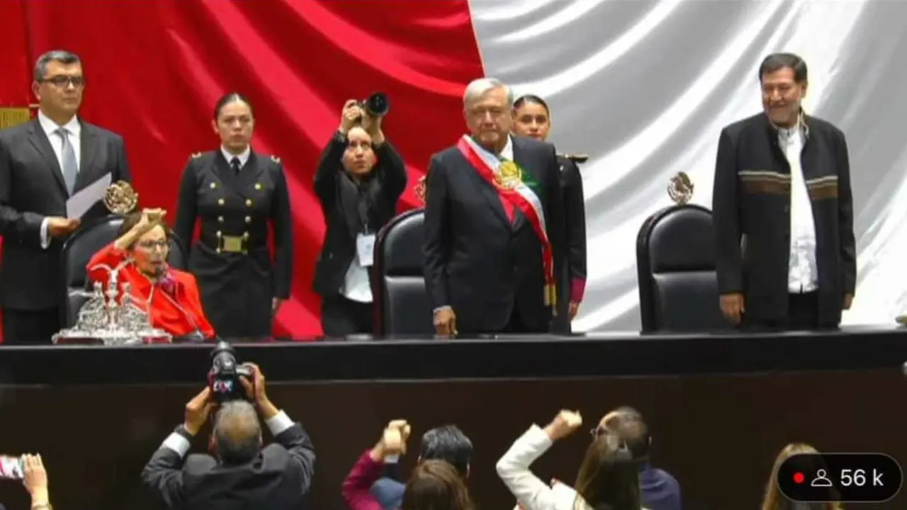 AMLO llega a San Lázaro para la toma de protesta de Claudia Sheinbaum. Foto: Captura de pantalla/ CENTRO DE PRODUCCION CEPROPIE