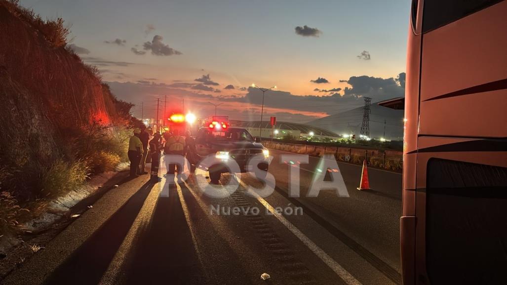 Choque entre autobús y tráiler deja 20 heridos en García