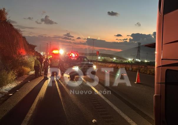 Choque entre autobús y tráiler deja 20 heridos en García