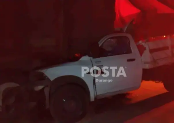 Adulto mayor muere al chocar contra un camión varado en carretera