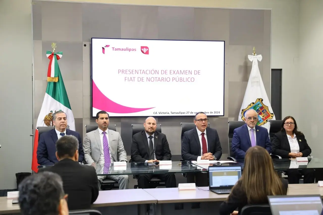 Examen teórico-práctico para aspirantes al fíat de notario público. Foto: gobierno de Tamaulipas