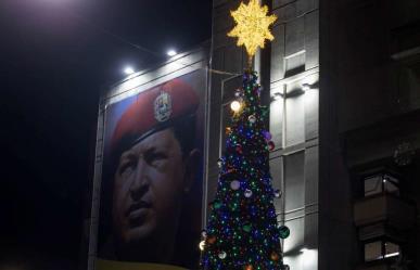 Nicolás Maduro adelanta la temporada navideña en Venezuela