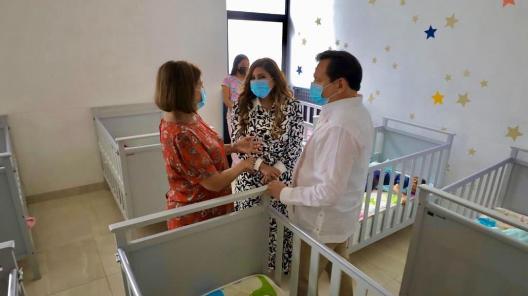 El Gobernador de Yucatán realiza una visita al hogar para niños Casa Otoch