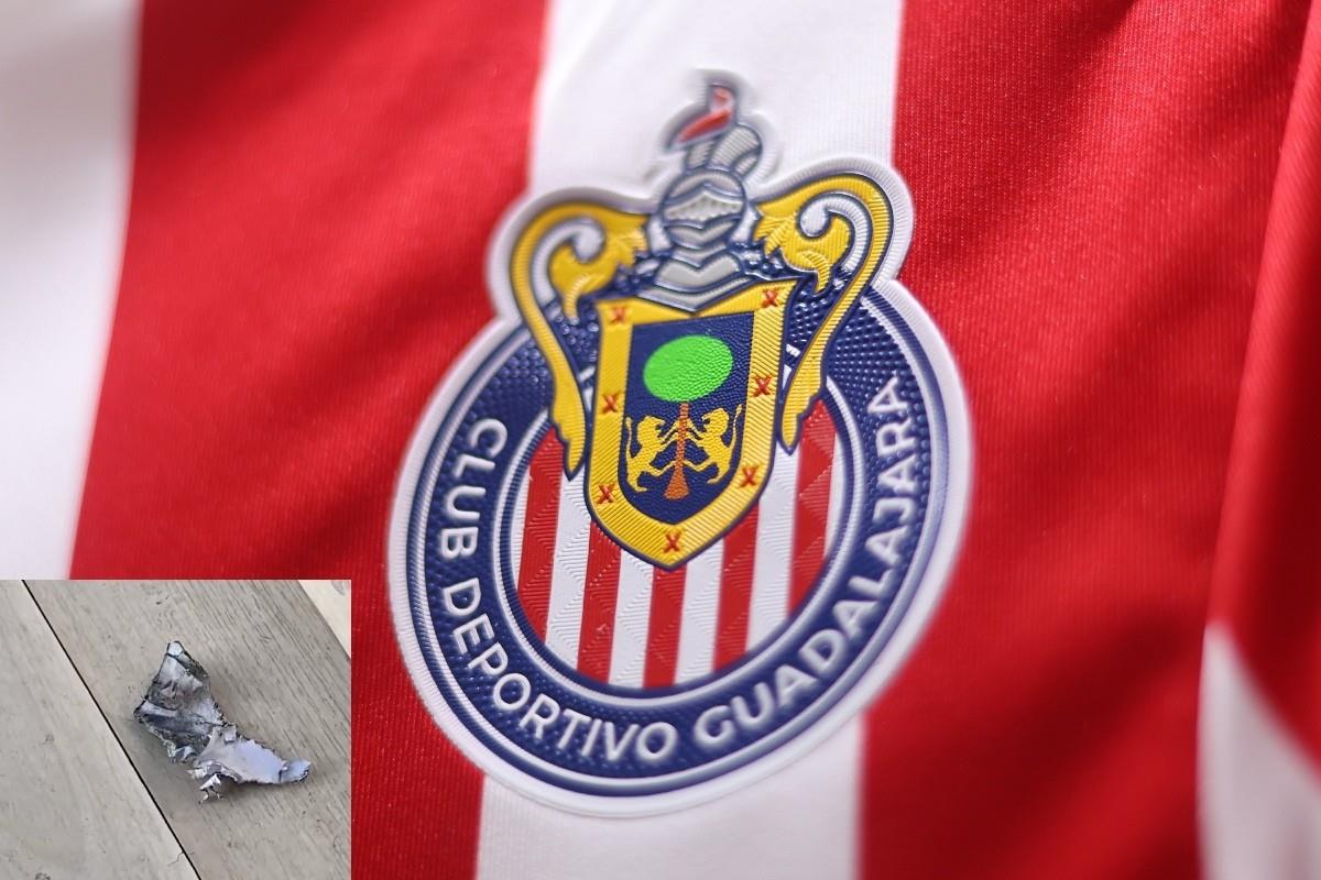 Escudo de Chivas/Petardo Foto: X(Twitter) @Chivas