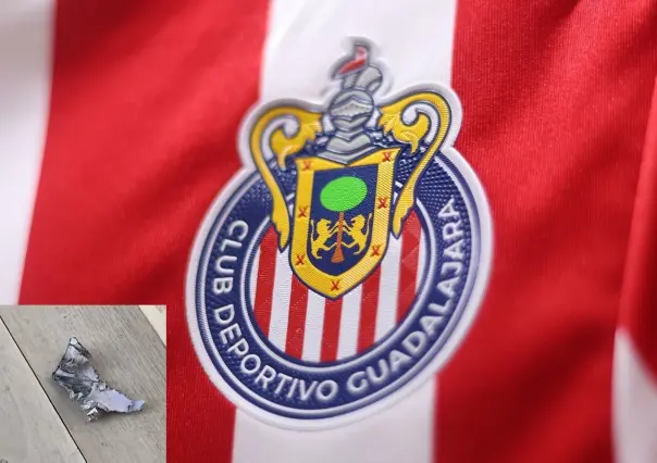 Jugador de Chivas lanza petardo en la sala de prensa, ¿Quién fue?