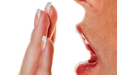 Tonsilolitos: ¿por qué provocan mal aliento estas piedras de las amigdalas?