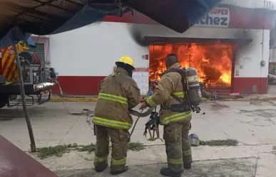 Queman 4 vehículos y 2 tiendas de abarrotes en Villahermosa, Tabasco