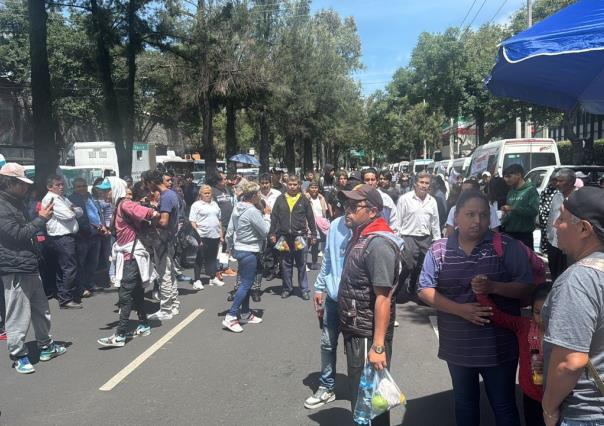 Transportistas del Edomex se manifiestan en la SCT por concesiones